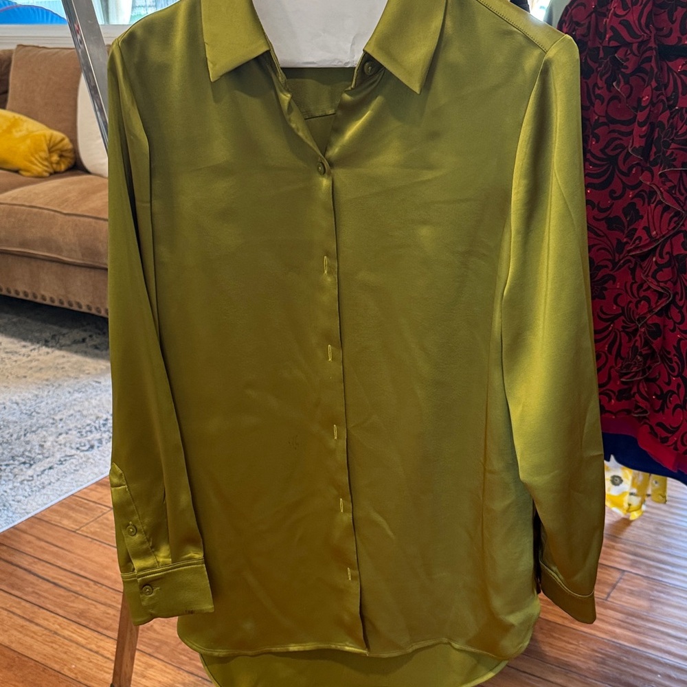 Chico's Lime Zest satin high low tunic.